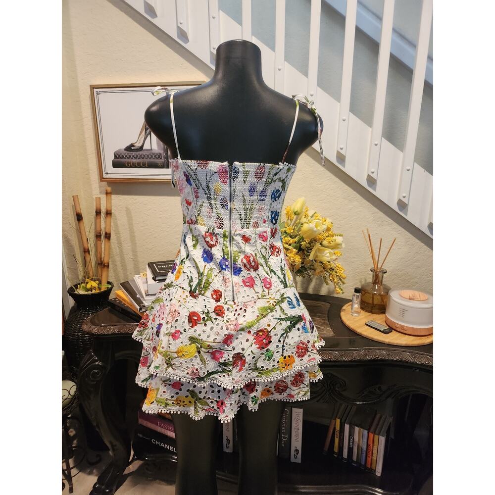 Alice + Olivia Rosette Eyelet Tulip Print Mini Dress size 6 - Picture 5 of 6